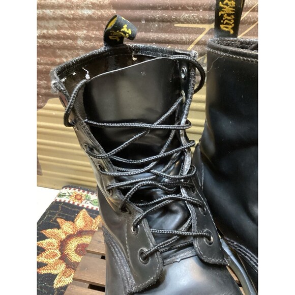 Dr. Martens Airwair Original Smooth Leather Black Boots #11821 Made In England 7 - Picture 4 of 16